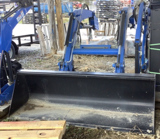 New Holland Tractor Loader Attachment 655TL