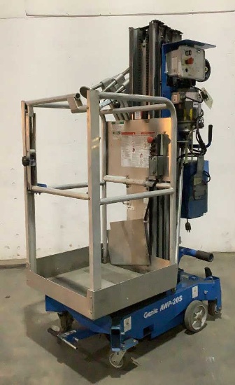 Genie Personnel Man Lift AWP-20S
