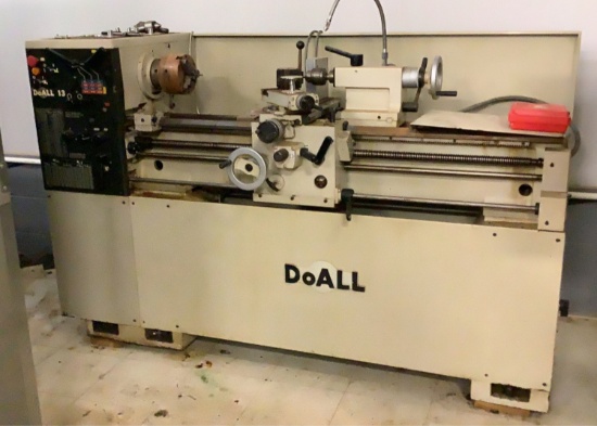 DoAll Engine Lathe DOALL13 5.12 HP