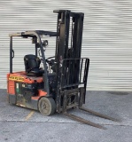 Toyota 2500 lb 36V Electric Forklift 7FBEHU18