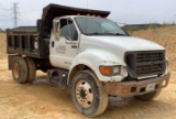 2001 Ford F-750 XL SuperDuty Dump Truck 4x2