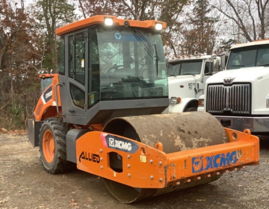 2018 XCMG Vibratory Roller CV83PD