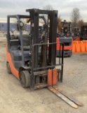 Toyota 4,500Lb LP Forklift 8FGCU25