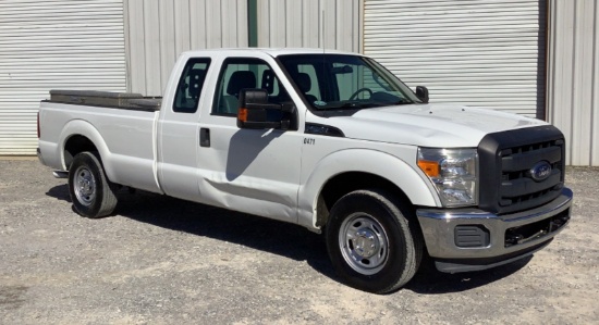 2014 Ford F-250 Lariat SD Extended Cab 4X2
