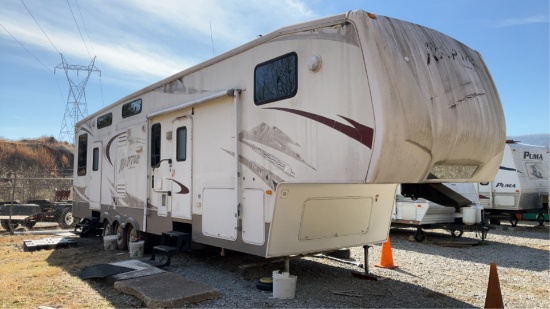 2008 Keystone 5th Wheel Toy Hauler Camper Raptor