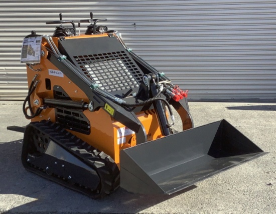 Land Hero Gas Powered Mini Skid Steer LDH-HT380