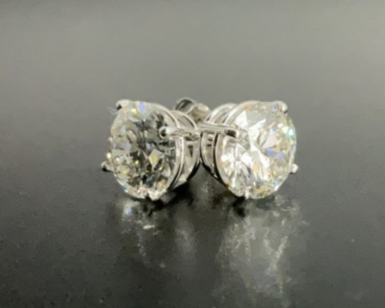 $18,850 14kt Diamond Earrings