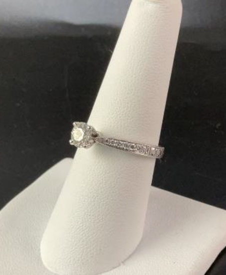 $3,450 14kt White Gold Diamond Ring