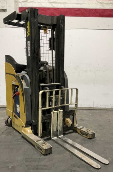 Yale 3600Lb Stand-Up Forklift NR040DANS24TE091