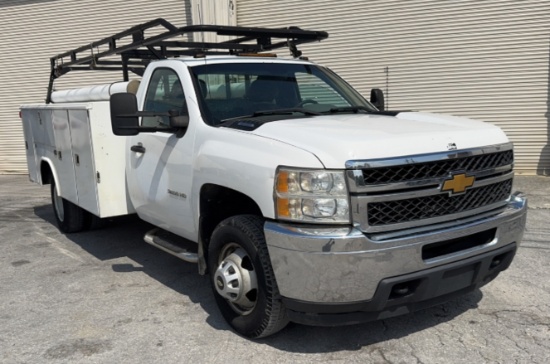2014 Chevrolet Silverado 3500 4X2 Utility Truck
