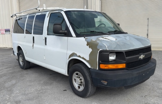 2008 Chevrolet Express Cargo Van RWD