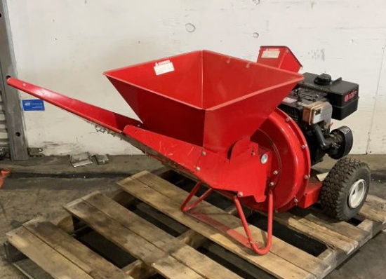 MTD 8HP Gas Powered Chipper/Shredder