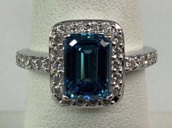 $11,600 14kt White Gold Diamond Ring