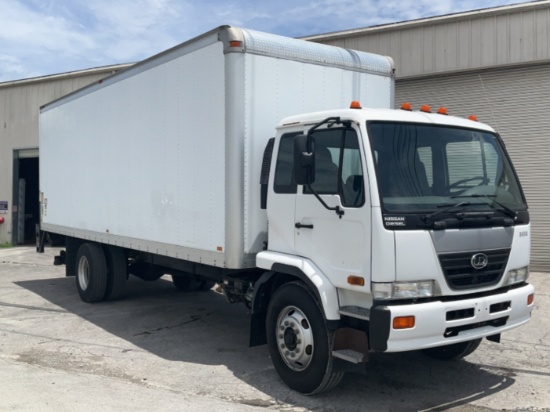 2010 Nissan UD 2600 26' Box Truck 4X2