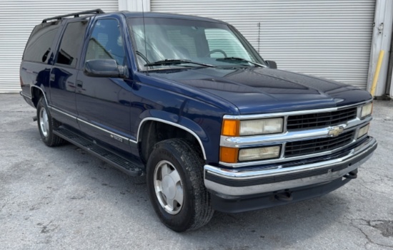 1996 Chevrolet Suburban 1500 LS 4X4