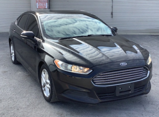 2015 Ford Fusion SE FWD