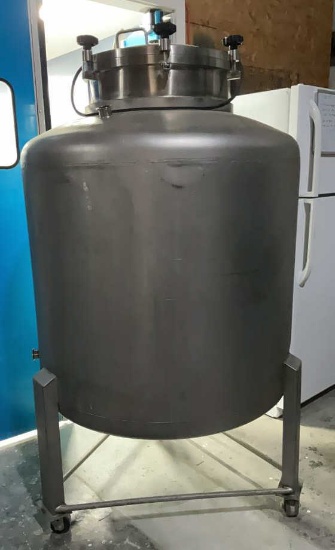 217 Gallon Pressure Tank OFFSITE