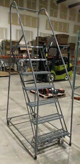 Uline 6' Rolling Staircase OFFSITE