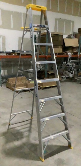 Werner 8' Aluminum Step Ladder OFFSITE