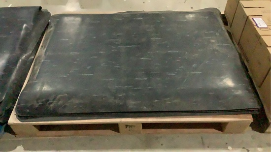(5) 4' x 3' Anti-Fatigue Mats OFFSITE