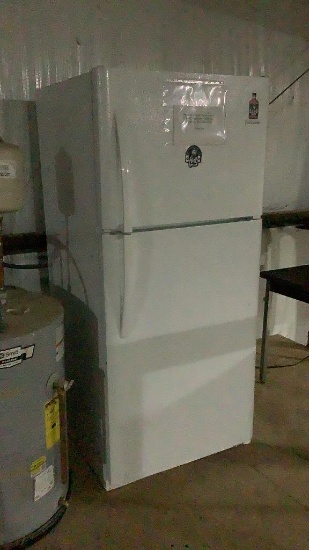 Frigidaire Refrigerator FFTR2021TW8 OFFSITE