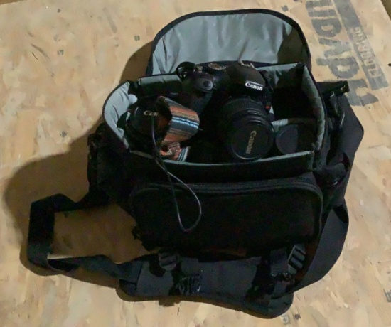 Canon Digital Camera DS126271 OFFSITE