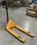 Uline 5500Lb Pallet Jack H-1043 OFFSITE
