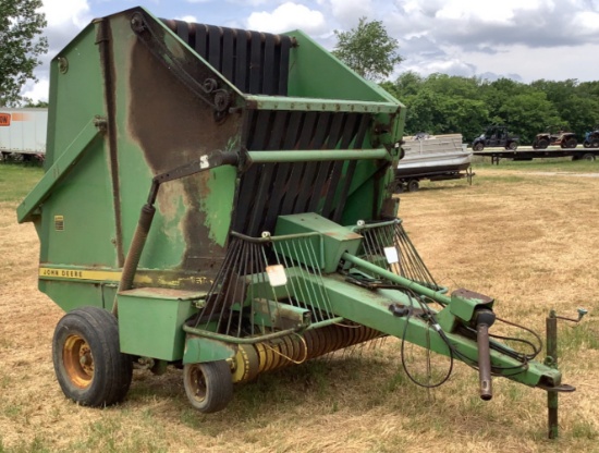 John Deere 6’ x 5’ Round Baler 510