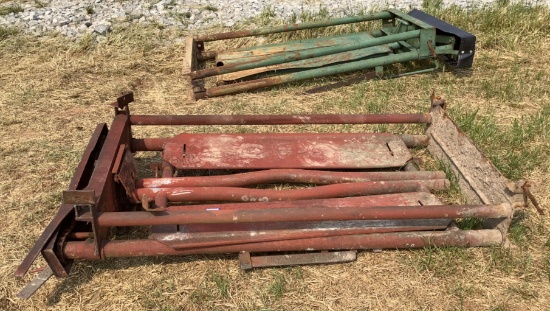 (2) Cattle Head Chutes