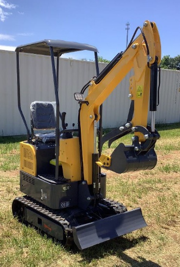 2025 Land Hero Gas Powered Mini Excavator LDH-KN16