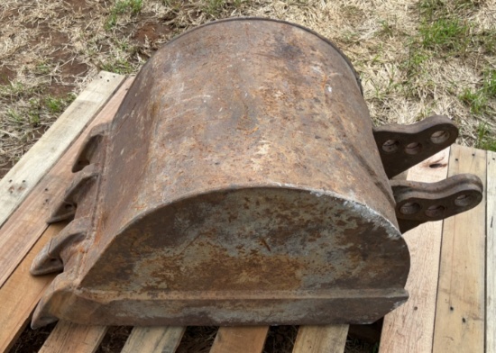 18" Excavator Bucket