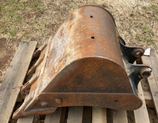 IHI 24" Excavator Bucket