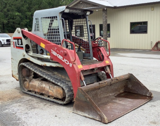 2016 Takeuchi Skid Steer TL8 OFFSITE