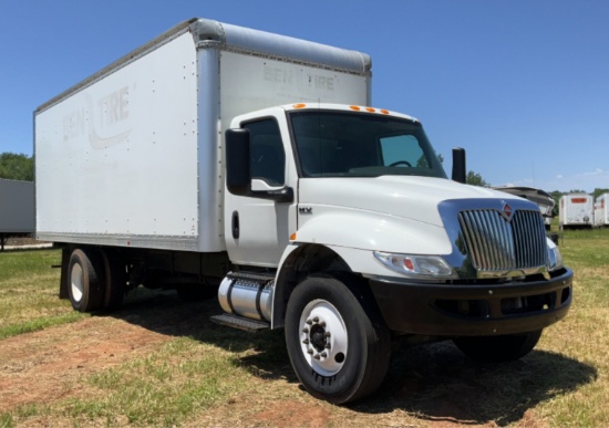 2020 International MV607 6.7 Cummins Box Truck