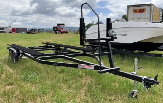 2025 Benchmark t-22-13S Pontoon Boat Trailer