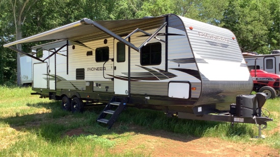 2020 Heartland 34’ Camper DS320 Pioneer