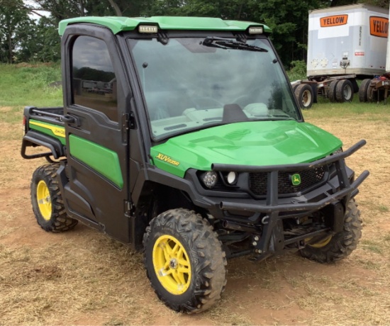 John Deere XUV835R Gator 4X4