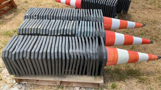 (100) 30" Traffic Cones