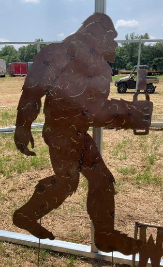 5' Sasquatch Decor