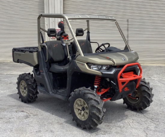 2022 Can-Am Defender XmR 4X4