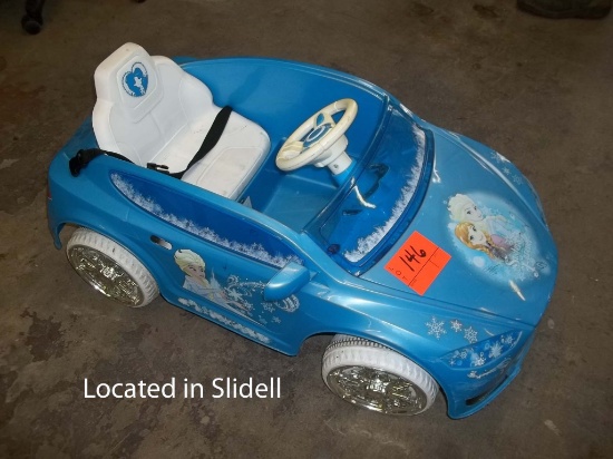 Dynacraft 6-Volt Frozen Battery Operated Car