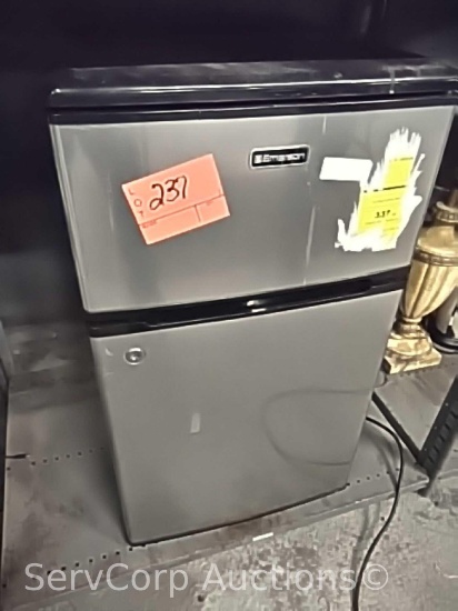 Emerson dorm refrigerator