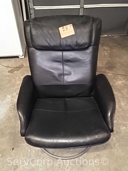Black swivel cha