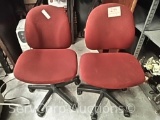 Lot of 2 task chairs