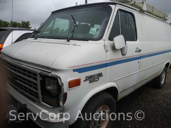 1992 Chevrolet G20 Van, VIN # 2GCEG25K6N4127630