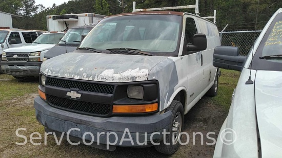 2004 Chevrolet Express Van, VIN # 1GCGG25V741171449