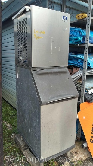 Manitowoc Ice Maker with Ice Bin, Broken