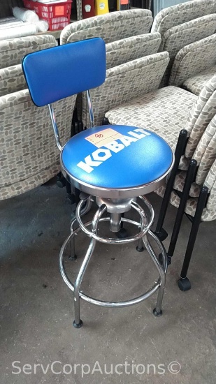 Kobalt Stool