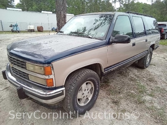 1993 Chevrolet Suburban Multipurpose Vehicle (MPV), VIN # 1GNFK16K3PJ386590