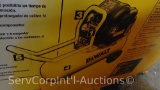 Dewalt D55167 225-PSI 15-Gal Electric Compressor - New in Box, Packaging Damaged
